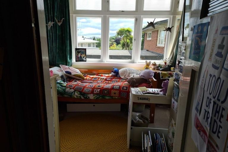 Photo of property in 14 Hillcrest Road, Hillcrest, Hamilton, 3216