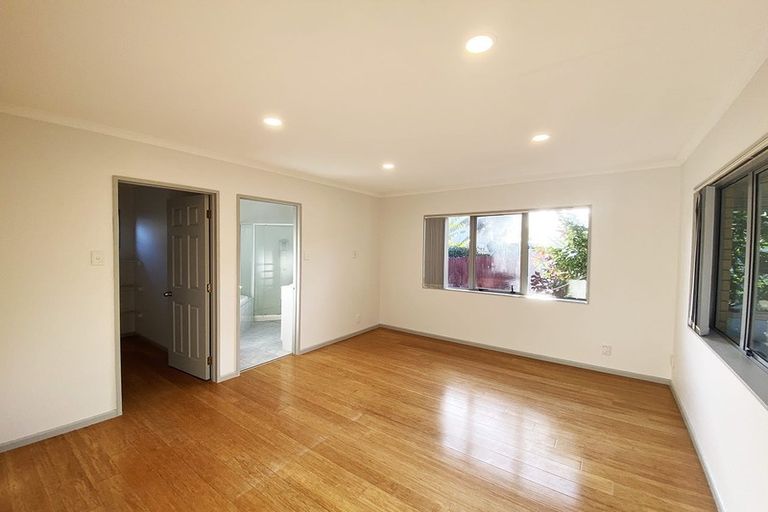 Photo of property in 47 Ransom Smyth Drive, Goodwood Heights, Auckland, 2105