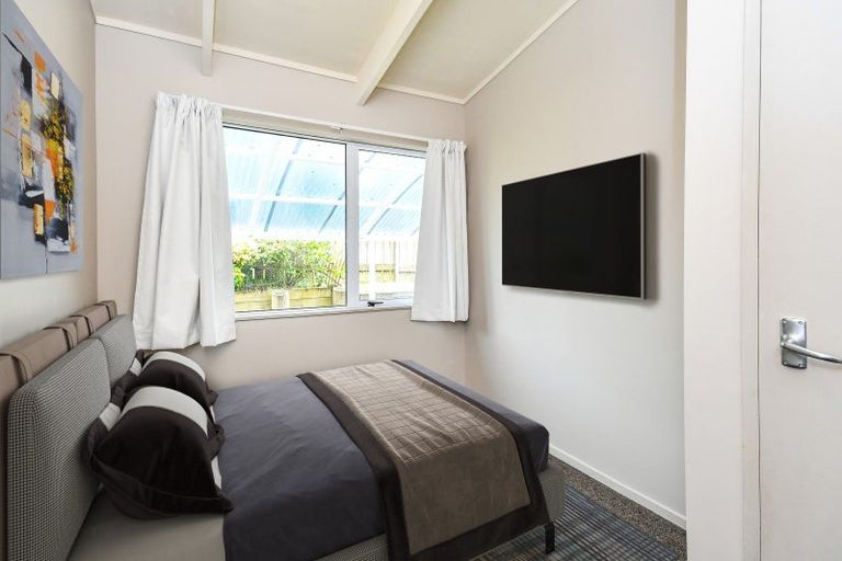 Photo of property in 80a Arimu Road, Papakura, 2110