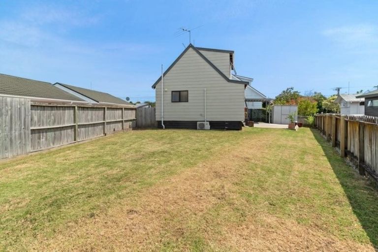 Photo of property in 16b Bay Street, Red Beach, 0932