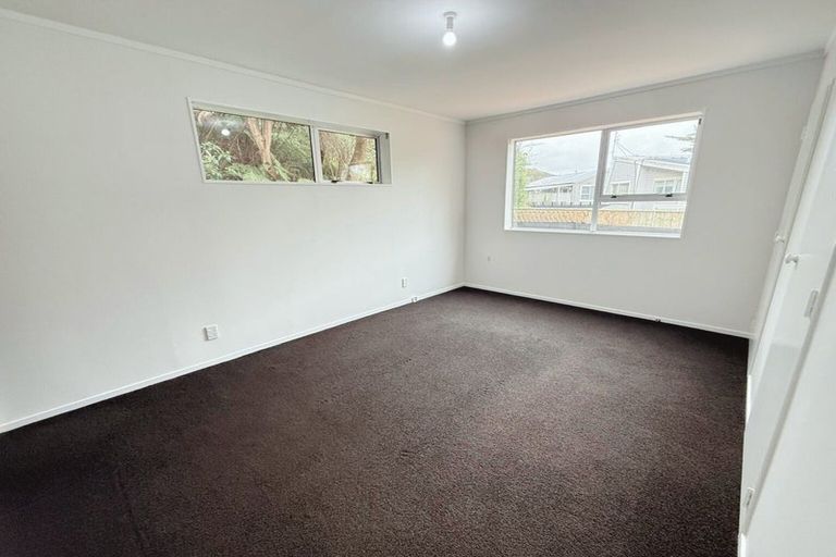 Photo of property in 11 Solander Place, Whitby, Porirua, 5024