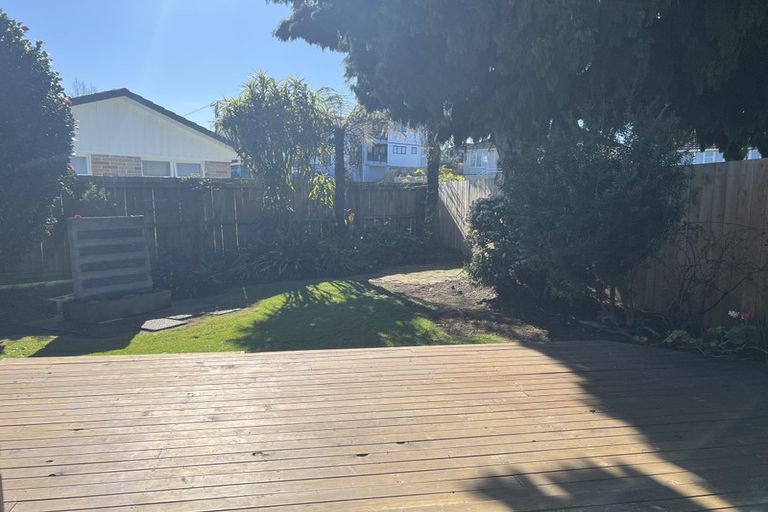 Photo of property in 2/82 Porchester Road, Papakura, 2110