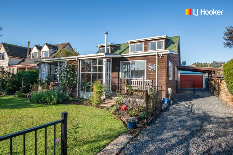 Photo of property in 2 Oak Place, Mosgiel, 9024