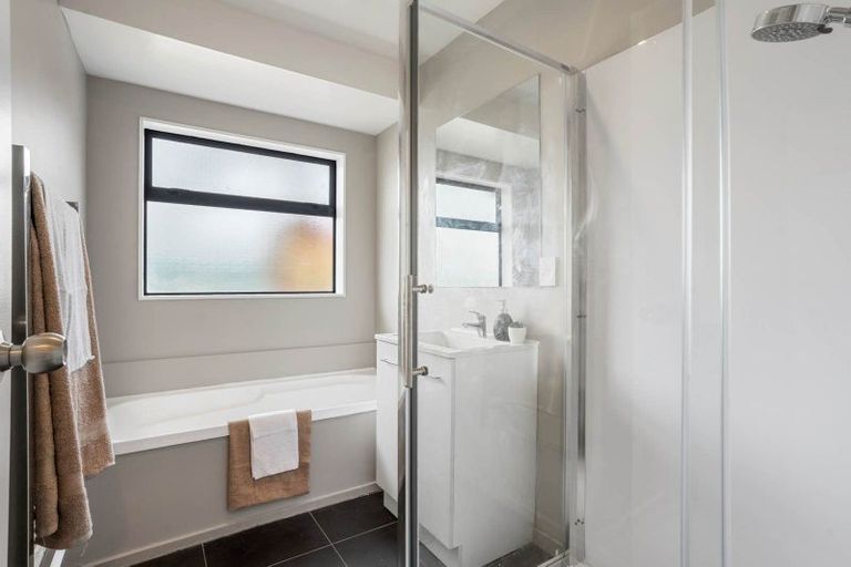 Photo of property in 80 Robert Skelton Place, Clendon Park, Auckland, 2103