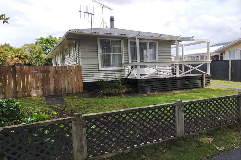 Photo of property in 13 Patikura Place, Turangi, 3334