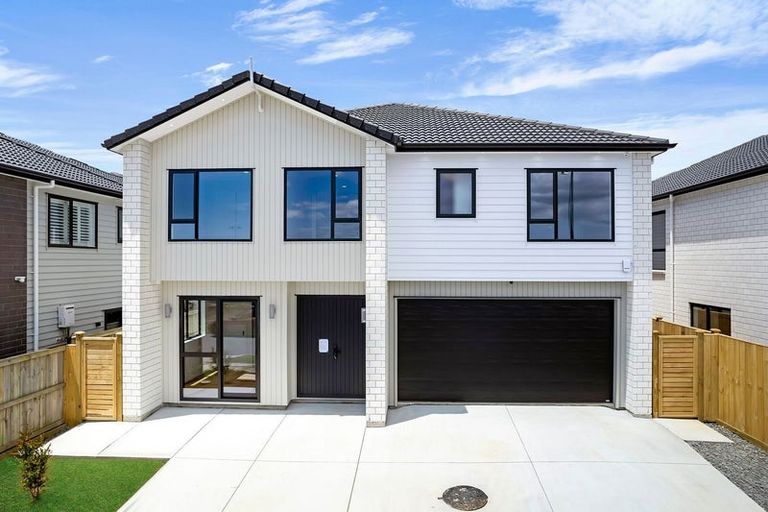 Photo of property in 122 Mcquoids Road, Flat Bush, Auckland, 2019