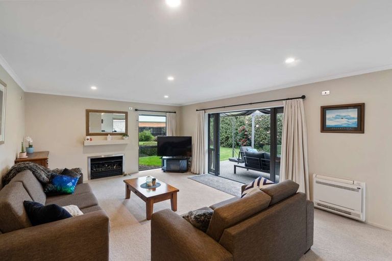 Photo of property in 8 Ernest Gray Place, Halswell, Christchurch, 8025