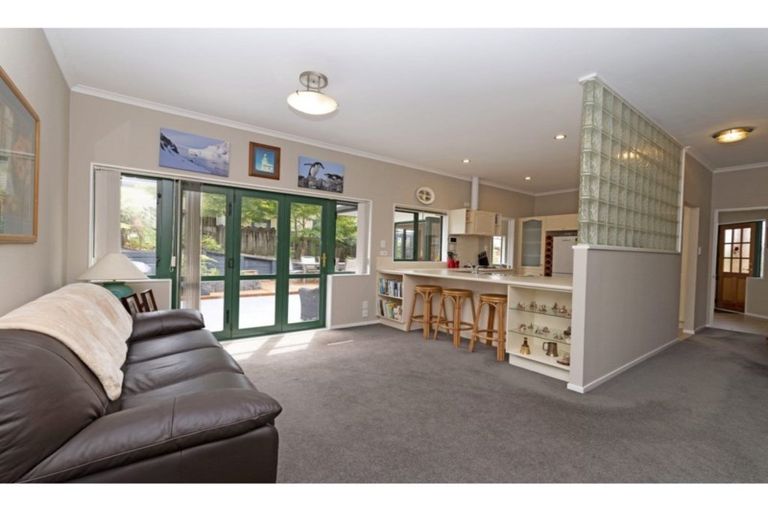 Photo of property in 5 Hoya Court, Henderson, Auckland, 0610