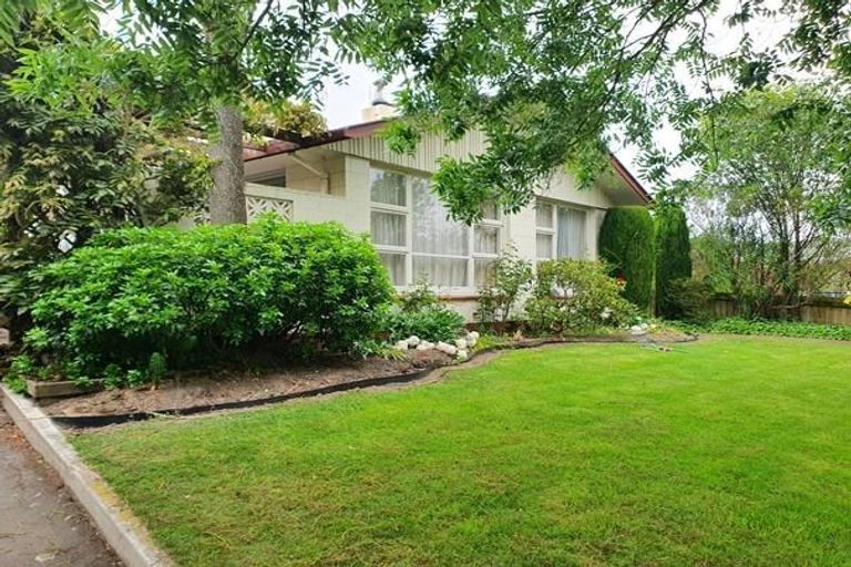 Photo of property in 14 Fenhall Street, Russley, Christchurch, 8042