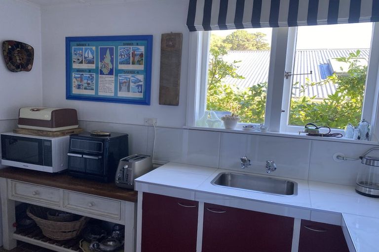 Photo of property in 99 Otaki Street, Miramar, Wellington, 6022