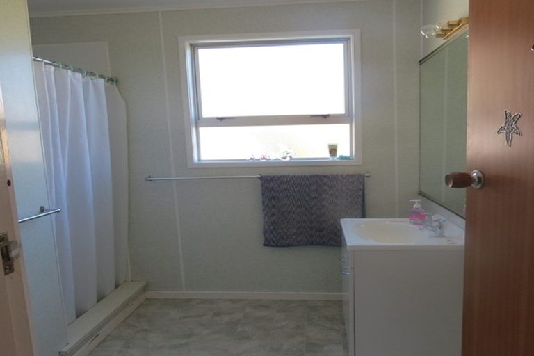 Photo of property in 8 Tilson Avenue, Cape Palliser, Pirinoa, 5772