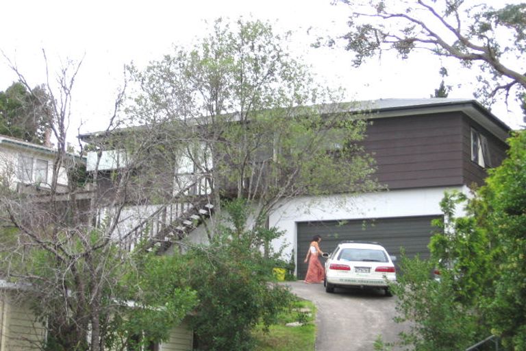 Photo of property in 1/40 Beaudine Avenue, Glenfield, Auckland, 0629