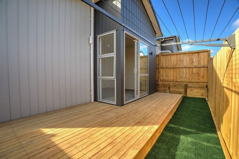 Photo of property in 39 Horokaka Street, Massey, 0614