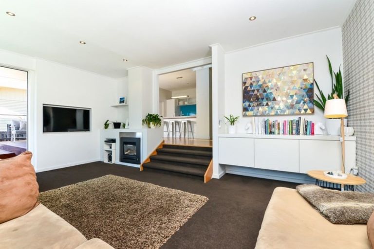 Photo of property in 70 Forest Lake Road, Forest Lake, Hamilton, 3200