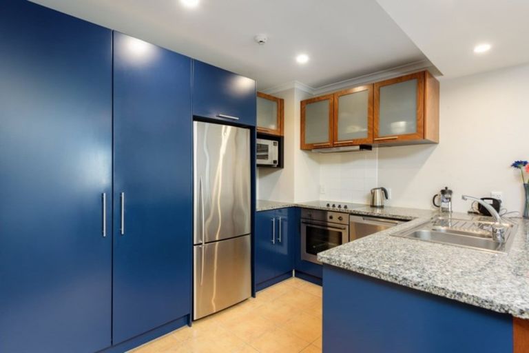 Photo of property in 206/178 Marine Parade, Mount Maunganui, 3116