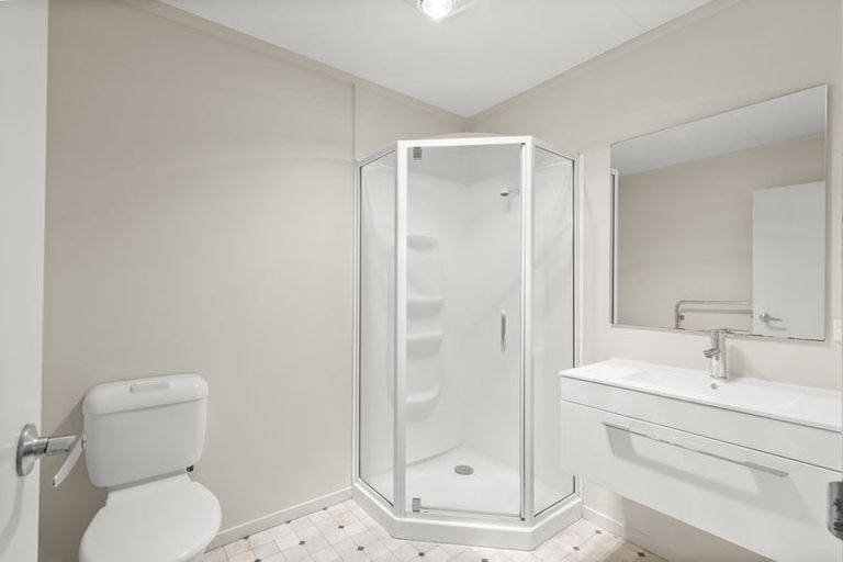 Photo of property in 10 Marina Drive, Frankton, Queenstown, 9300