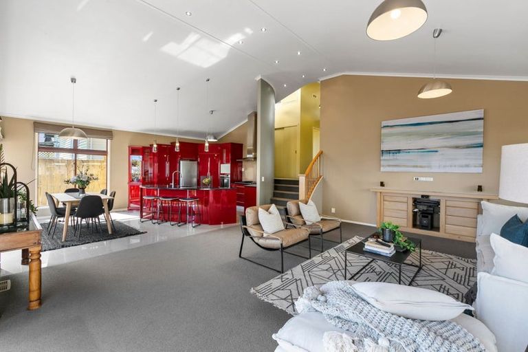 Photo of property in 53 Clemow Road, Fitzroy, New Plymouth, 4312