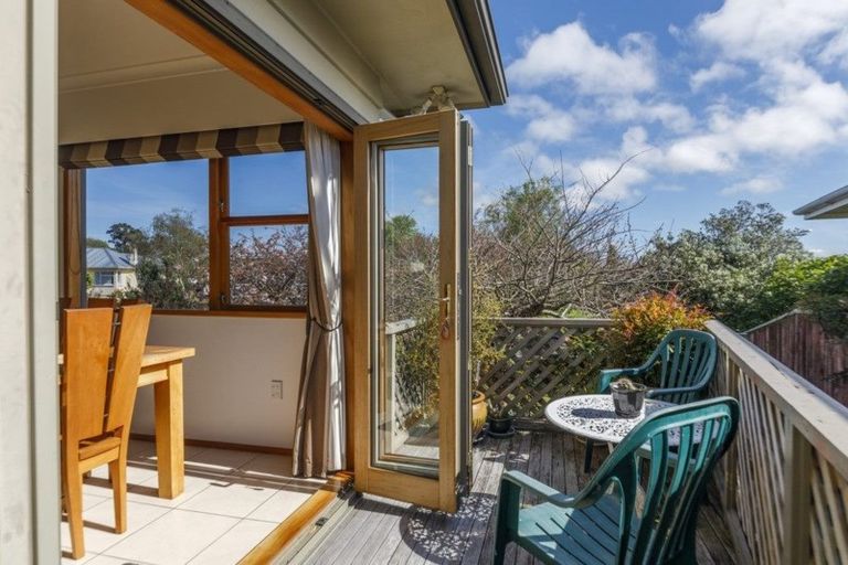 Photo of property in 38 Winston Avenue, Hokowhitu, Palmerston North, 4410