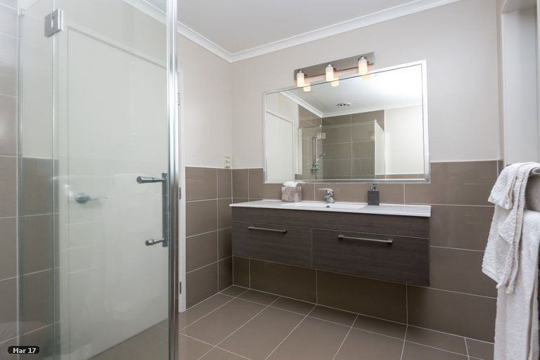 Photo of property in 1 Citation Way, Botany Downs, Auckland, 2010