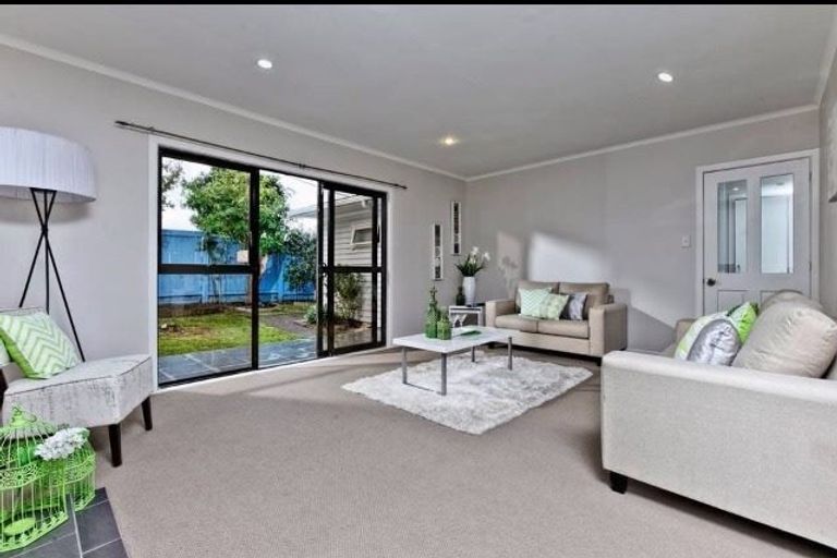 Photo of property in 1/138 Forrest Hill Road, Forrest Hill, Auckland, 0620