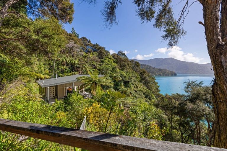 Photo of property in 1703 Kenepuru Road, Te Mahia, Picton, 7282