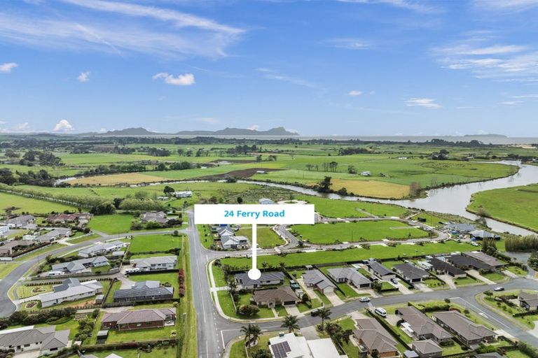 Photo of property in 24 Ferry Road, Waipu, 0510