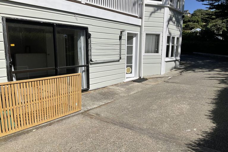 Photo of property in 31 Jackson Street, Island Bay, Wellington, 6023