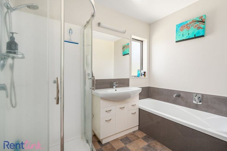 Photo of property in 39 Scoria Close, Pyes Pa, Tauranga, 3112