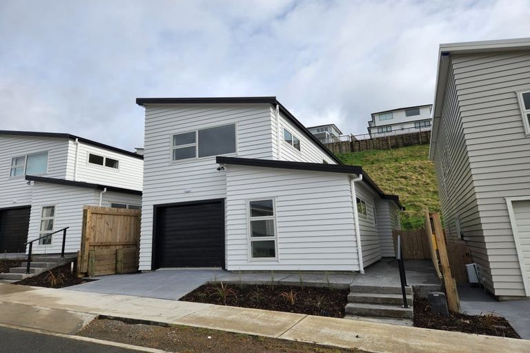 Photo of property in 25 Stockport Grove, Churton Park, Wellington, 6037