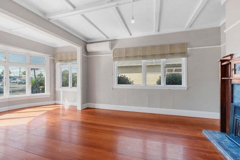 Photo of property in 175 Dixon Street, Masterton, 5810