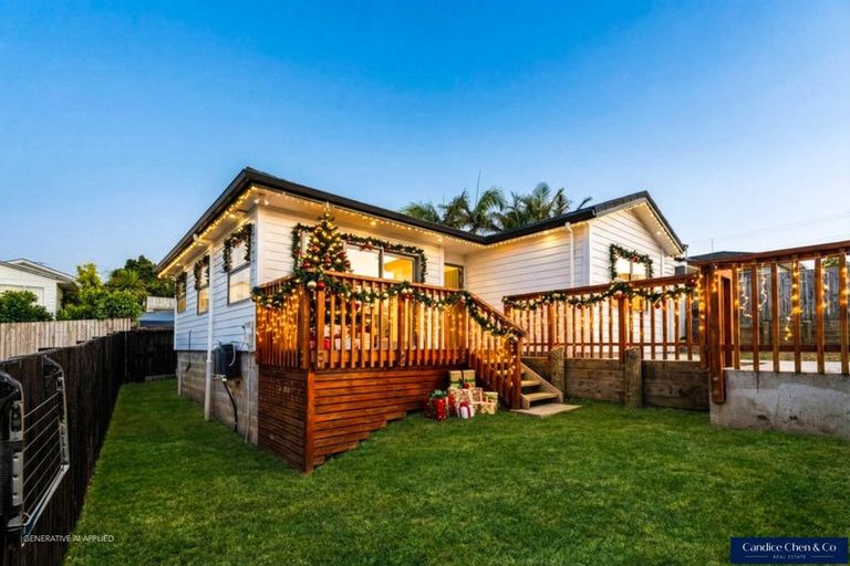Photo of property in 74b Awaroa Road, Sunnyvale, Auckland, 0612