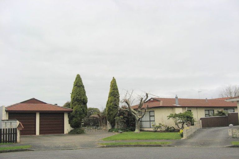 Photo of property in 8 Earl Street, Levin, 5510