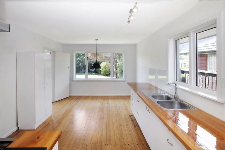 Photo of property in 6 Palmside Street, Somerfield, Christchurch, 8024