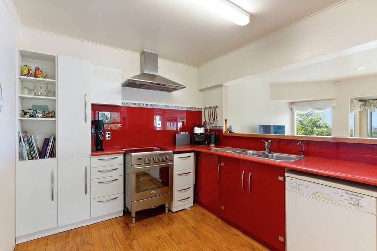 Photo of property in 117 Bradbury Road, Botany Downs, Auckland, 2010