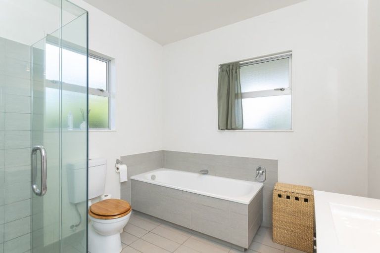 Photo of property in 96 Awapuni Road, Awapuni, Gisborne, 4010