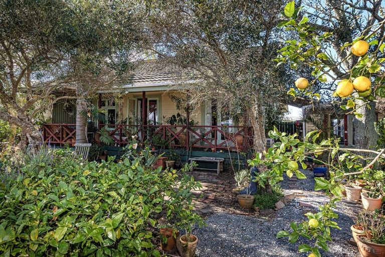 Photo of property in 82 Handforth Street, Onerahi, Whangarei, 0110