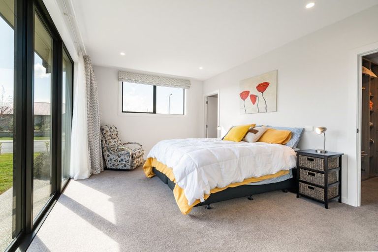 Photo of property in 1 Turnbull Crescent, Wanaka, 9305