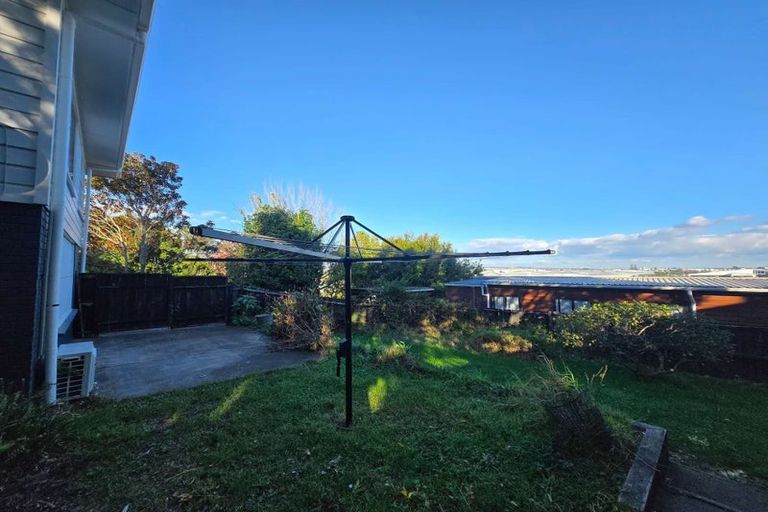 Photo of property in 17a Te Anau Place, Pakuranga Heights, Auckland, 2010