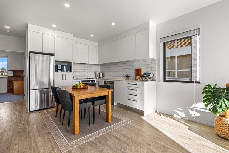 Photo of property in 207/165 Lake Road, Northcote, Auckland, 0627