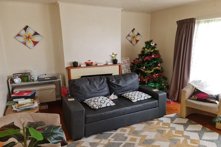 Photo of property in 22-24 Bentham Street, Westport, 7825