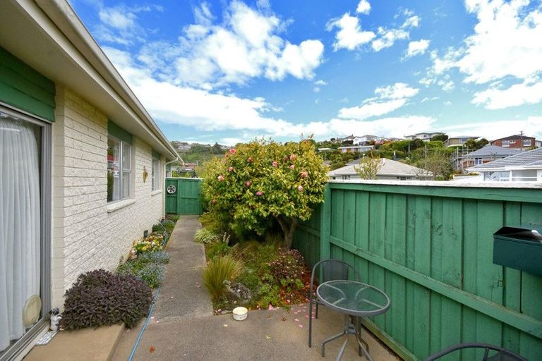 Photo of property in 14 Winston Place, Kew, Dunedin, 9012