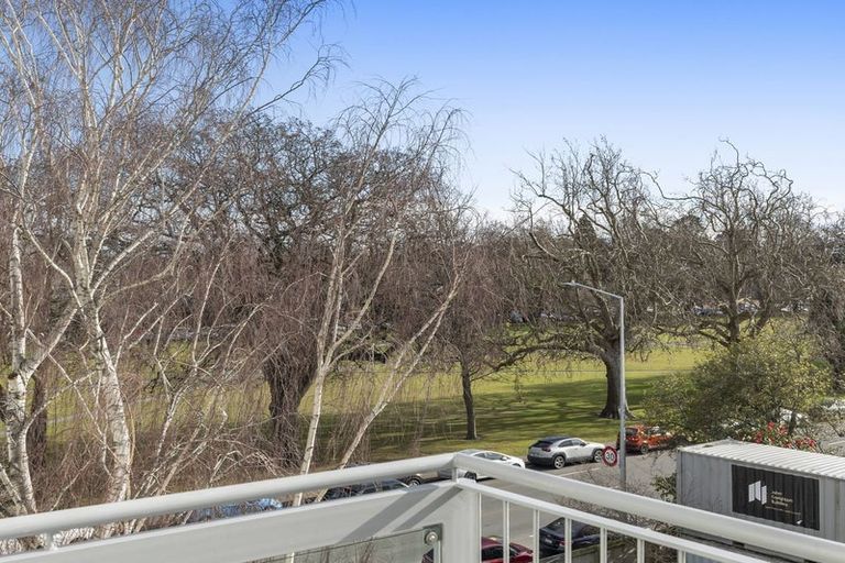 Photo of property in Braemar Apartments, 6/2 Cranmer Square, Christchurch Central, Christchurch, 8013