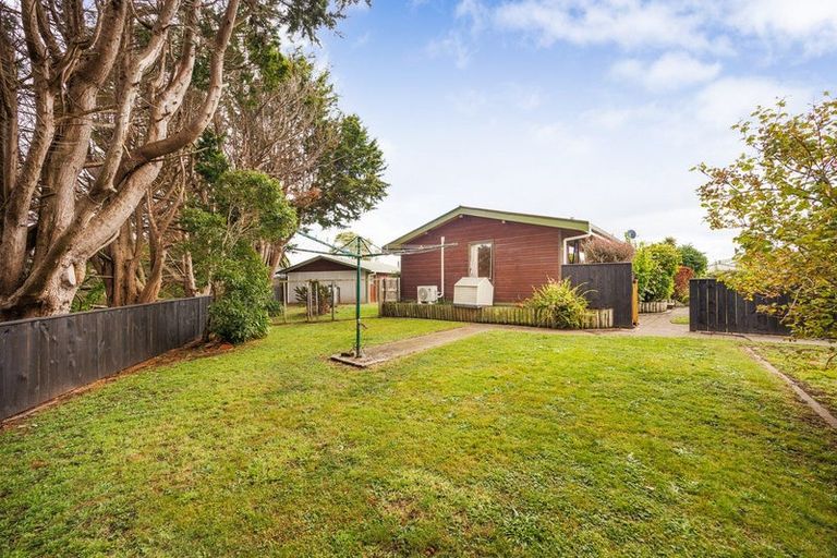 Photo of property in 8a Humphrey Street, Marton, 4710