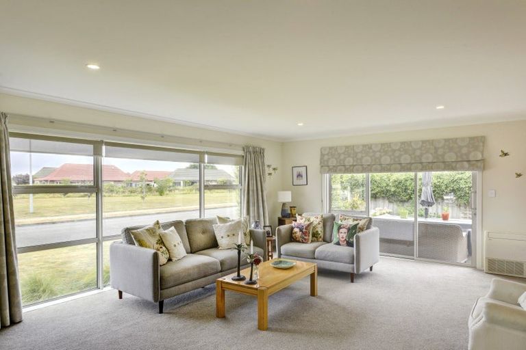 Photo of property in 64 Feist Street, Carterton, 5713