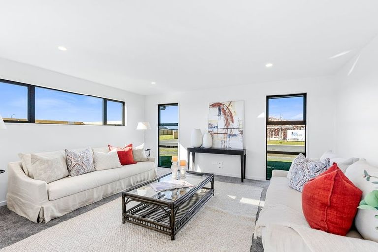 Photo of property in 50 Falcons View Drive, Rolleston, 7615