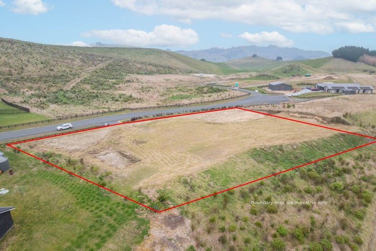 Photo of property in 6 Olsen Place, Kinloch, 3385