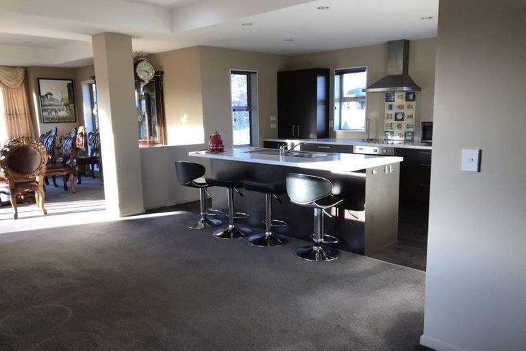 Photo of property in 2 Okuku Place, Hei Hei, Christchurch, 8042