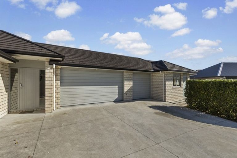 Photo of property in 8 Raupo Place, Rototuna North, Hamilton, 3210