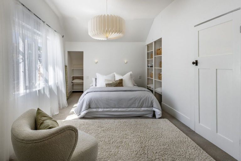 Photo of property in 8 Glen Road, Kelburn, Wellington, 6012