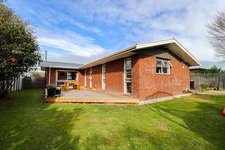 Photo of property in 31 Somerset Crescent, Highbury, Palmerston North, 4412
